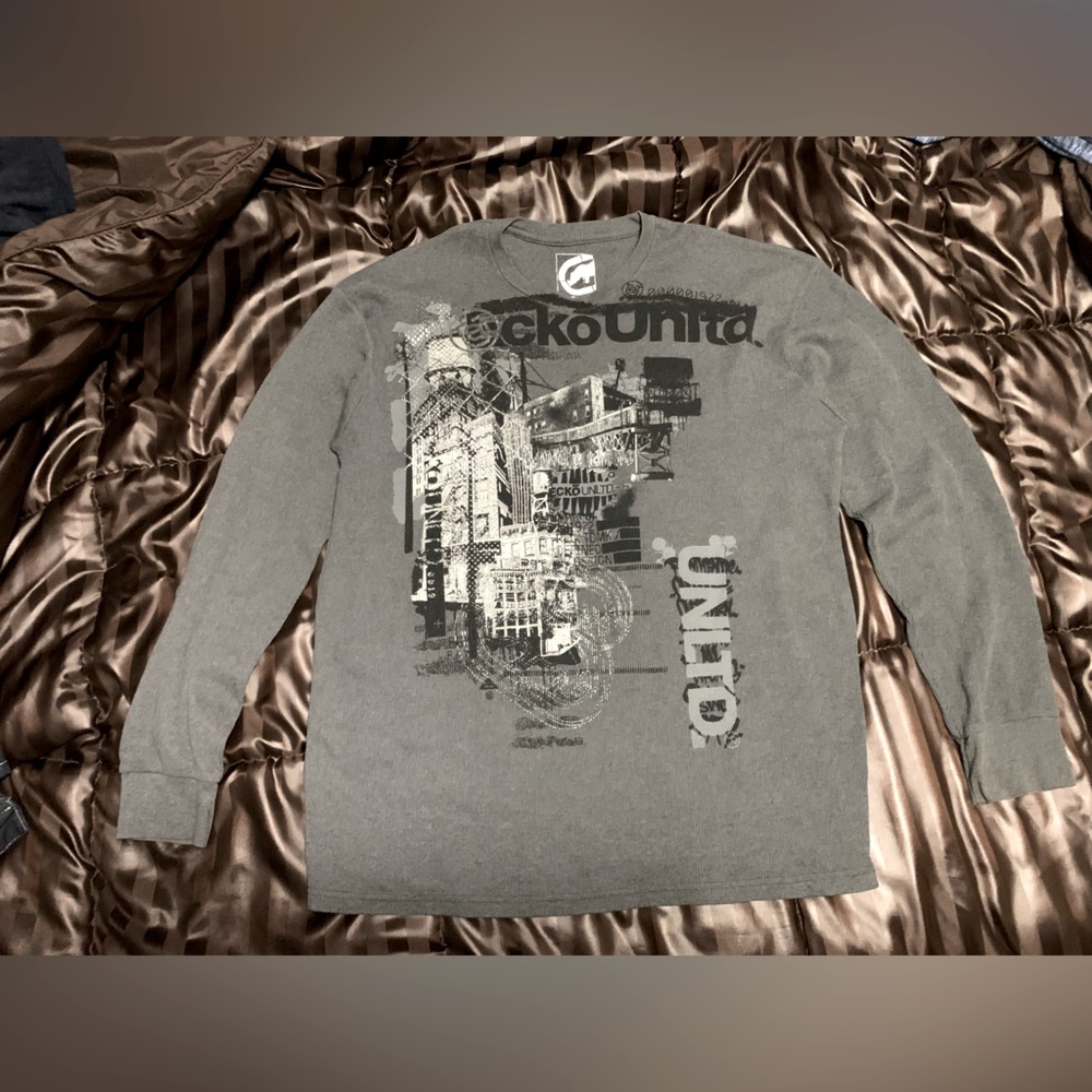 Ecko Unltd Gray Graphic Long Sleeve Tee